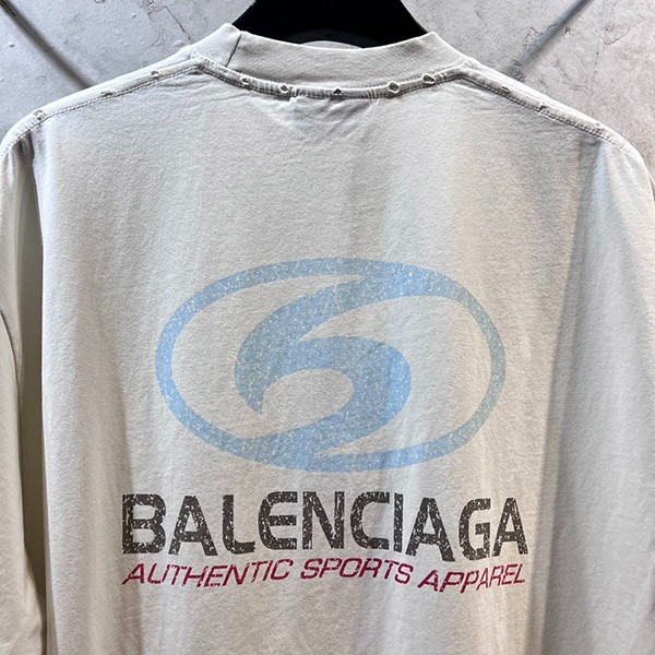 【送料込】バレンシアガ 偽物★SURFER ロゴTシャツ bak43913